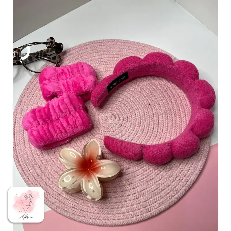 مچ‌بند مخصوص شست‌وشوی صورت برای جلوگیری از خیس شدن آستین