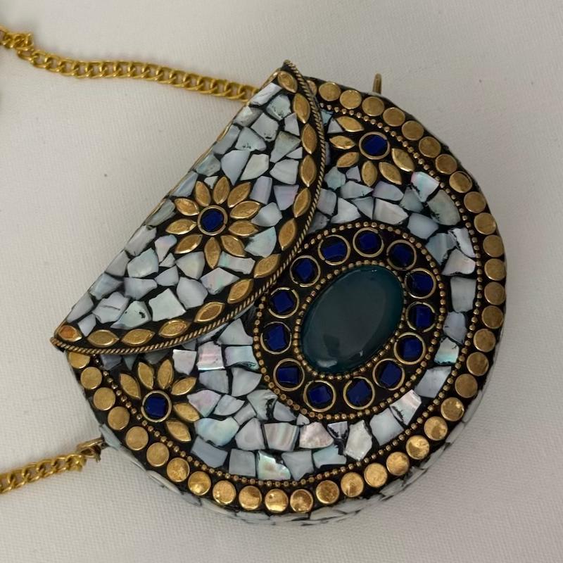 کیف دستساز برنجی