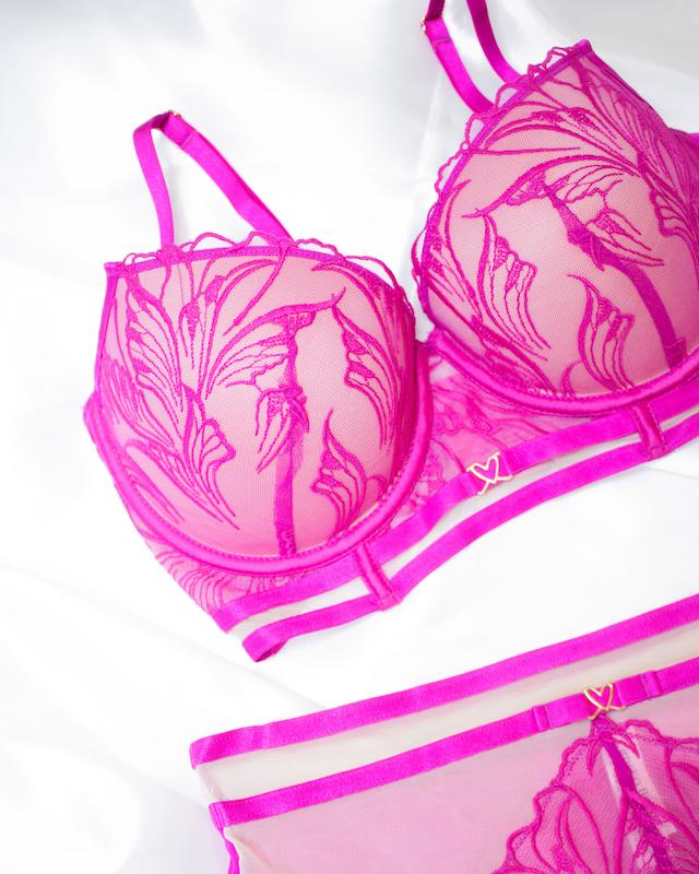 ست شورت و سوتین اسفنجی گلبرگ