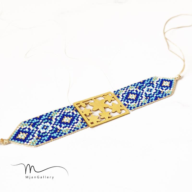 M0242 _ دستبند نیمه آماده، طرح کاشی، سنتی، آبی کاربنی، 2/5 سانت ( منجوق میوکی ) 17 رج 17رج هفده