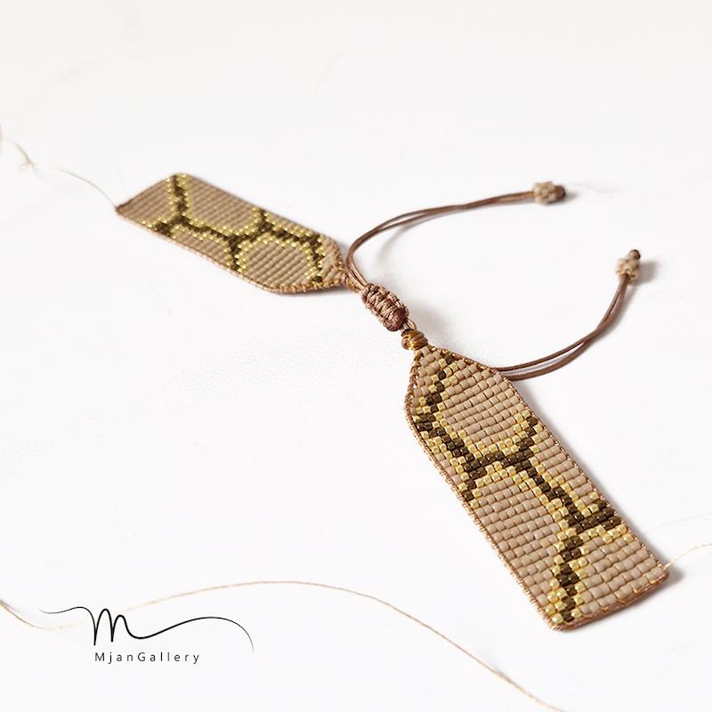 M0243 _ دستبند نیمه آماده، پوست ماری 2 سانت، گره کشویی ( منجوق میوکی ) 13 رج 13رج سیزده