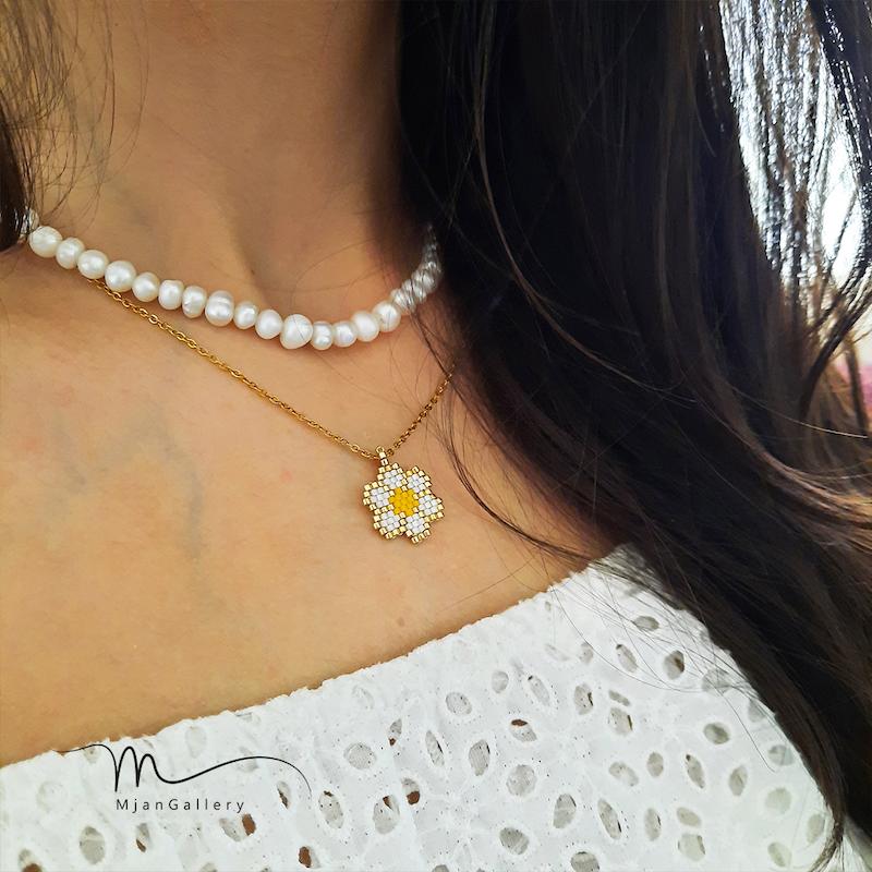 M0251 _ گردنبند، گوشواره و دستبند بابونه ( منجوق میوکی)