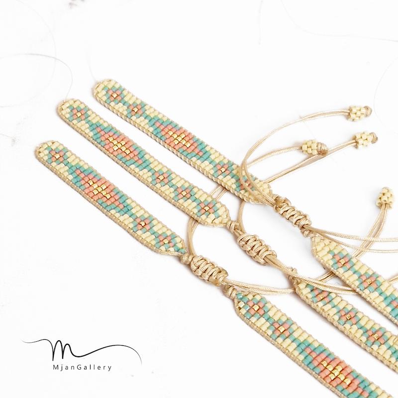 M0373 _ دستبند نیمه آماده برای پلاک، کرم گلبهی، 5 رج ( منجوق میوکی )