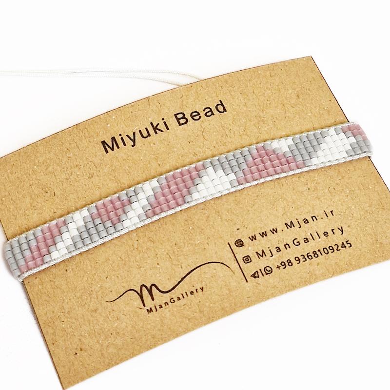 M0747 _ دستبند صورتی، سفید و طوسی 5 رج ( منجوق میوکی و ابریشمی )