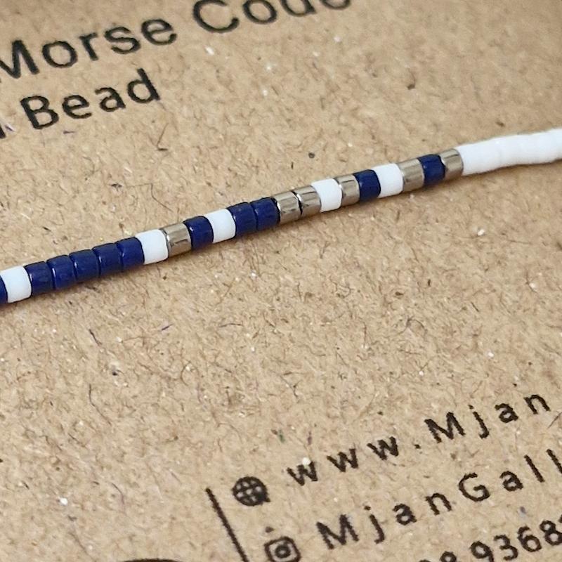 M0582 _ دستبند مورس سفید، سرمه ای و نقره ای ( منجوق میوکی ) 1 رج 1رج تک رج یک رج
