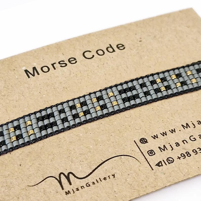 M0602 _ دستبند مورس طوسی، مشکی و طلایی، تکرار یک جمله ( منجوق میوکی ) 5 رج