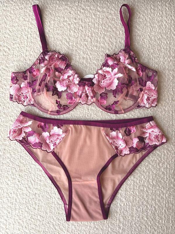 ست شورت و سوتین گیپور کد 889