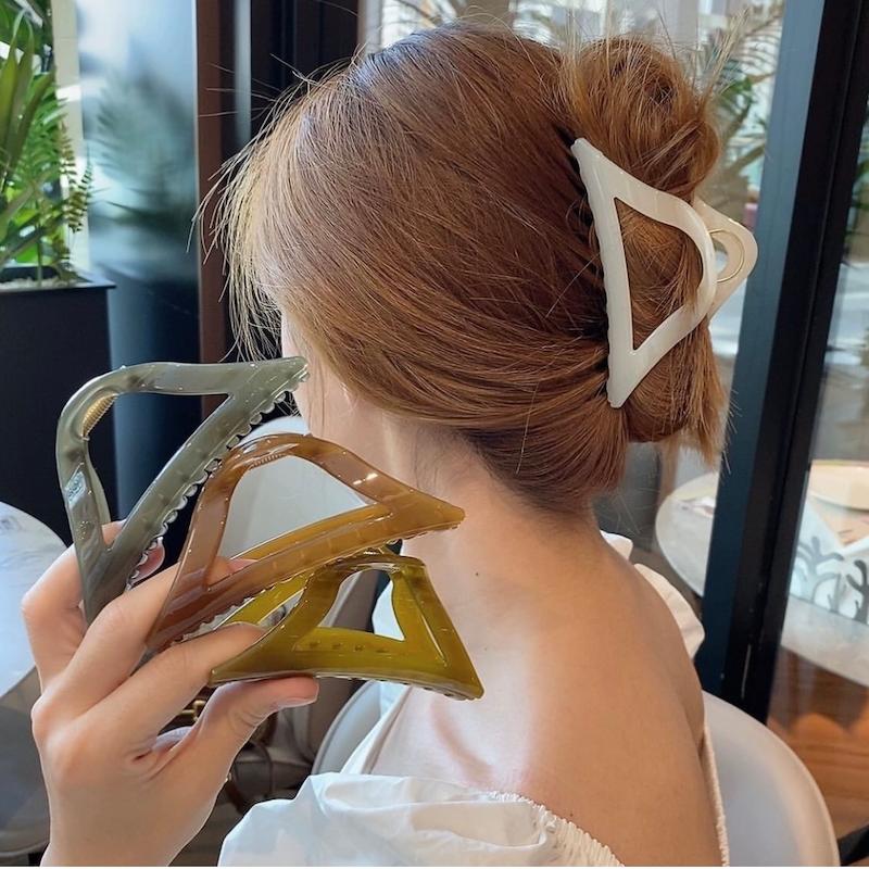 کلیپس مثلثی آبنباتی