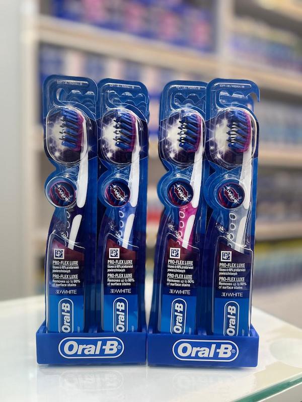 مسواک 3D White lux