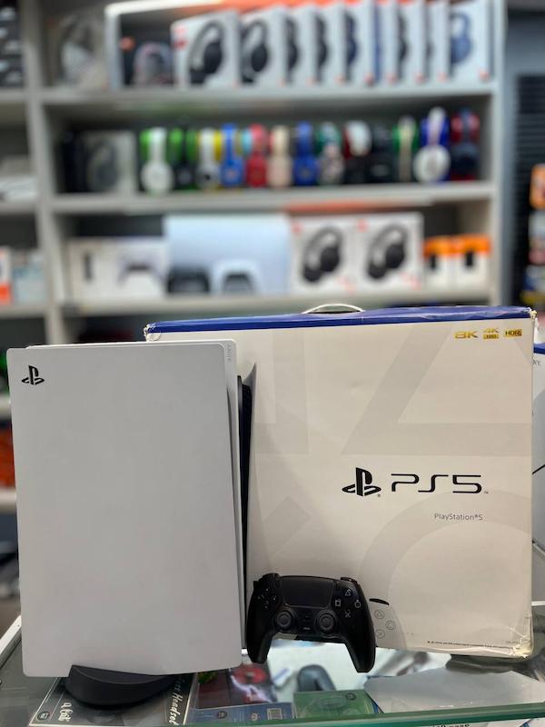 کنسول بازی سونی PlayStation 5 استاندارد ظرفیت 825 استوک
