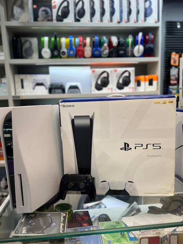 کنسول بازی سونی PlayStation 5 استاندارد ظرفیت 825 استوک