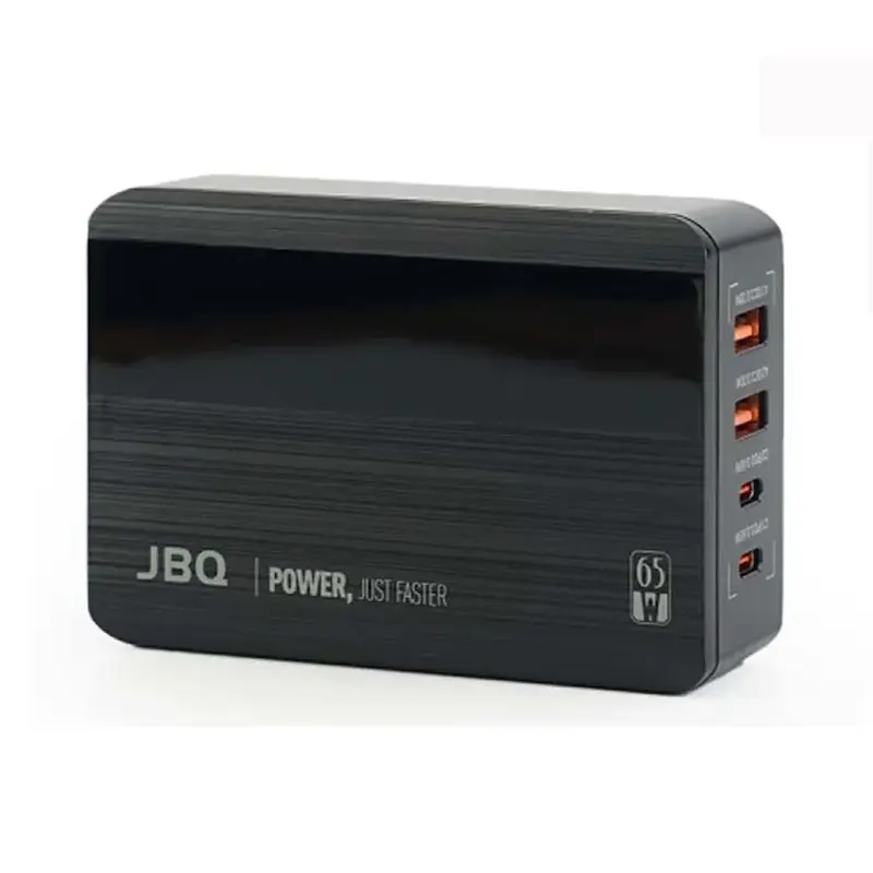 شارژر رومیزی 65 وات جی بی کیو مدل JBQ A4808Q با دو پورت USB و دو پورت USB-C به همراه کابل USB-C به طول 1.5 متر با گارانتی 12 ماهه شرکتی
