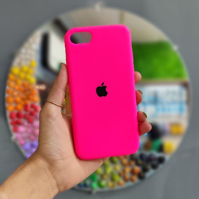 گارد سیلیکونی آیفون SE