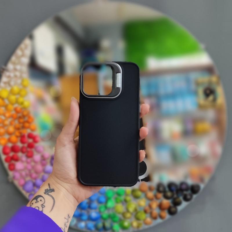 گارد سیلیکونی استندشو 15PRO MAX