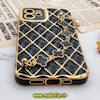 قاب گوشی iPhone 12 آیفون طرح ژله ای پافر لوزی دستبندی مرواریدی گلد لاین دور طلایی محافظ لنز دار مشکی کد 766