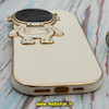 قاب گوشی iPhone 14 Pro Max آیفون طرح ژله ای فضانورد مای کیس گلد لاین Creative Case محافظ لنز دار کرم کد 188