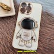قاب گوشی iPhone 13 Pro آیفون طرح ژله ای فضانورد مای کیس گلد لاین دور طلایی محافظ لنز دار سفید کد 442
