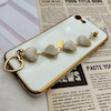 قاب گوشی iPhone 7 - iPhone 8 - iPhone SE 2020 - iPhone SE 2022 آیفون طرح مای کیس گلد لاین لاکچری دستبندی زنجیری قلبی مخملی آویزدار محافظ لنز دار سفید کد 613