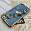 قاب گوشی iPhone 7 - iPhone 8 - iPhone SE 2020 - iPhone SE 2022 آیفون طرح مای کیس گلد لاین لاکچری دستبندی زنجیری قلبی مخملی آویزدار محافظ لنز دار آبی کد 615