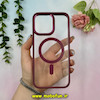 قاب گوشی iPhone 14 Pro Max آیفون اورجینال متال کیس Metal فلزی طرح پشت طلق شفاف مگ سیف دار دور سیلیکونی زرشکی کد 28272