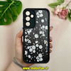 قاب گوشی Galaxy A25 سامسونگ طرح سیلیکونی Solid چرمی کبریتی محافظ لنزدار طرح گل بابونه مشکی کد 28441