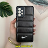 قاب گوشی Galaxy A72 سامسونگ پافر چرمی فانتزی Hard محافظ لنز دار طرح NIKE مشکی کد 16079