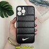 قاب گوشی iPhone 13 Pro Max آیفون پافر چرمی فانتزی Hard محافظ لنز دار طرح NIKE مشکی کد 16114