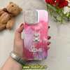 قاب گوشی iPhone 16 Pro Max آیفون لیزری لاکچری فانتزی برجسته رزینی نگین دار طرح خرس مرواریدی محافظ لنزدار کد 54932