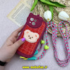 قاب گوشی iPhone 14 آیفون سیلیکونی پارچه ای خرسی تدی محافظ لنزدار دارای بند کنفی بلند قرمز کد 61337