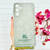 قاب گوشی Galaxy A25 سامسونگ اورجینال برند BURBERRY 2026 طرح دوخت HARD چرمی محافظ لنزدار خاکستری کد 91057