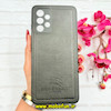 قاب گوشی Galaxy A32 4G سامسونگ اورجینال برند BURBERRY 2026 طرح دوخت HARD چرمی محافظ لنزدار مشکی کد 91065