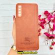 قاب گوشی Galaxy A30S / Galaxy A50S / Galaxy A50 سامسونگ اورجینال برند BURBERRY 2026 طرح دوخت HARD چرمی محافظ لنزدار عسلی کد 91067