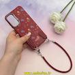 قاب گوشی Galaxy A25 سامسونگ لدر دیزاین SOFT Lether Design فانتزی سیلیکونی طرح چرمی دارای آویزبند با گل های کیوت قرمز کد 1-15-102204