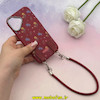 قاب گوشی iPhone 16 آیفون لدر دیزاین SOFT Lether Design فانتزی سیلیکونی طرح چرمی دارای آویزبند با گل های کیوت قرمز کد 1-15-102226