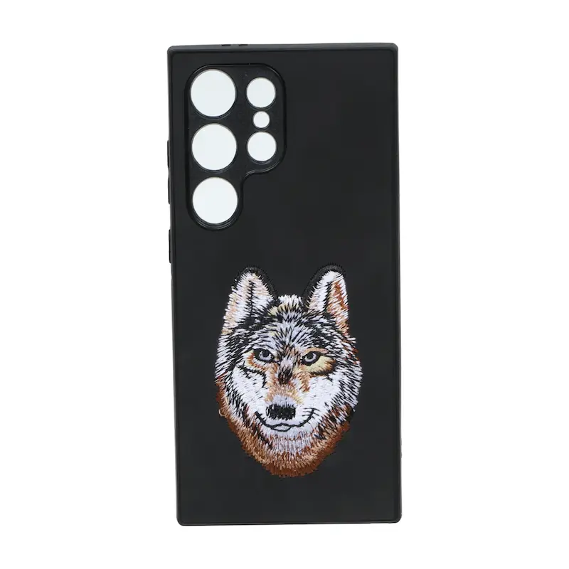 قاب گوشی Galaxy S24 Ultra سامسونگ گلدوزی جیر محافظ لنزدار طرح گرگ مشکی کد 105465