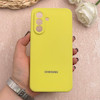 قاب گوشی Galaxy A56 سامسونگ سیلیکونی اورجینال پاک کنی درجه یک زیربسته زرد کد 109333