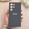 قاب گوشی Galaxy S24 Ultra سامسونگ سیلیکونی اورجینال پاک کنی درجه یک زیربسته خاکستری کد 109699