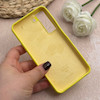 قاب گوشی Galaxy S22 سامسونگ سیلیکونی اورجینال پاک کنی درجه یک زیربسته زرد کد 110847