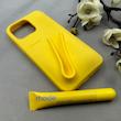 قاب گوشی iPhone 14 Pro Max / iPhone 15 Pro Max آیفون سیلیکونی پاک کنی اورجینال rhode روود همراه با لیپ گلاس زرد کد 111637