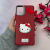 قاب گوشی Galaxy A06 سامسونگ لدرکیس عروسکی فانتزی سیلیکونی برجسته طرح چرمی کیتی Kitty قرمز کد 116405