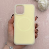قاب گوشی iPhone 11 Pro آیفون سیلیکونی پاستیلی اورجینال Case پاک کنی مگ سیف دار MagSafe داخل مخملی درجه یک زرد کد 115618