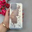 قاب گوشی iPhone 15 Pro Max آیفون اورجینال فانتزی براش لیزری لاکچری Hard طرح پروانه کیوت کد 115976