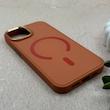 قاب گوشی iPhone 13 - iPhone 14 آیفون اورجینال Premium Case پشت سیلیکونی پاک کنی مگ سیف اورجینال لنزمتال نارنجی کد 119424