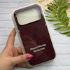 قاب گوشی iPhone 17 Pro Max آیفون سیلیکونی اورجینال پاک کنی درجه یک زیربسته زرشکی کد 124083
