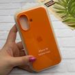 قاب گوشی iPhone 16 آیفون سیلیکونی اورجینال پاک کنی درجه یک زیربسته نارنجی کد 124220