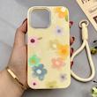 قاب گوشی iPhone 14 Pro Max آیفون اکلیلی شاین Flower سخت بنددار کنفی گل زرد کد 125468