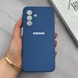 قاب گوشی Galaxy A17 سامسونگ سیلیکونی اورجینال پاک کنی درجه یک زیربسته آبی تیره کد 125562