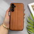 کیف گوشی موبایل Galaxy A25 سامسونگ کلاسوری اورجینال دادوو Dadoo مدل SPORT 2026 محافظ لنزدار عسلی کد 126337