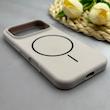قاب گوشی iPhone 17 Pro آیفون سیلیکونی اورجینال پاک کنی مگ سیف دار Magsafe درجه یک زیربسته کرم کد 130315