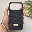 قاب گوشی iPhone 17 Pro آیفون نگین دار سواروسکی SWAROVSKI پلاک فلزی مشکی کد 151412